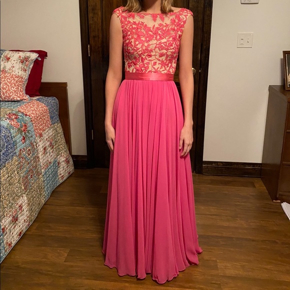 Pageant gown - Picture 4 of 6